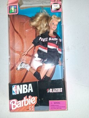 Barbie NBA Collector Backing Card – Red, Orange, Black